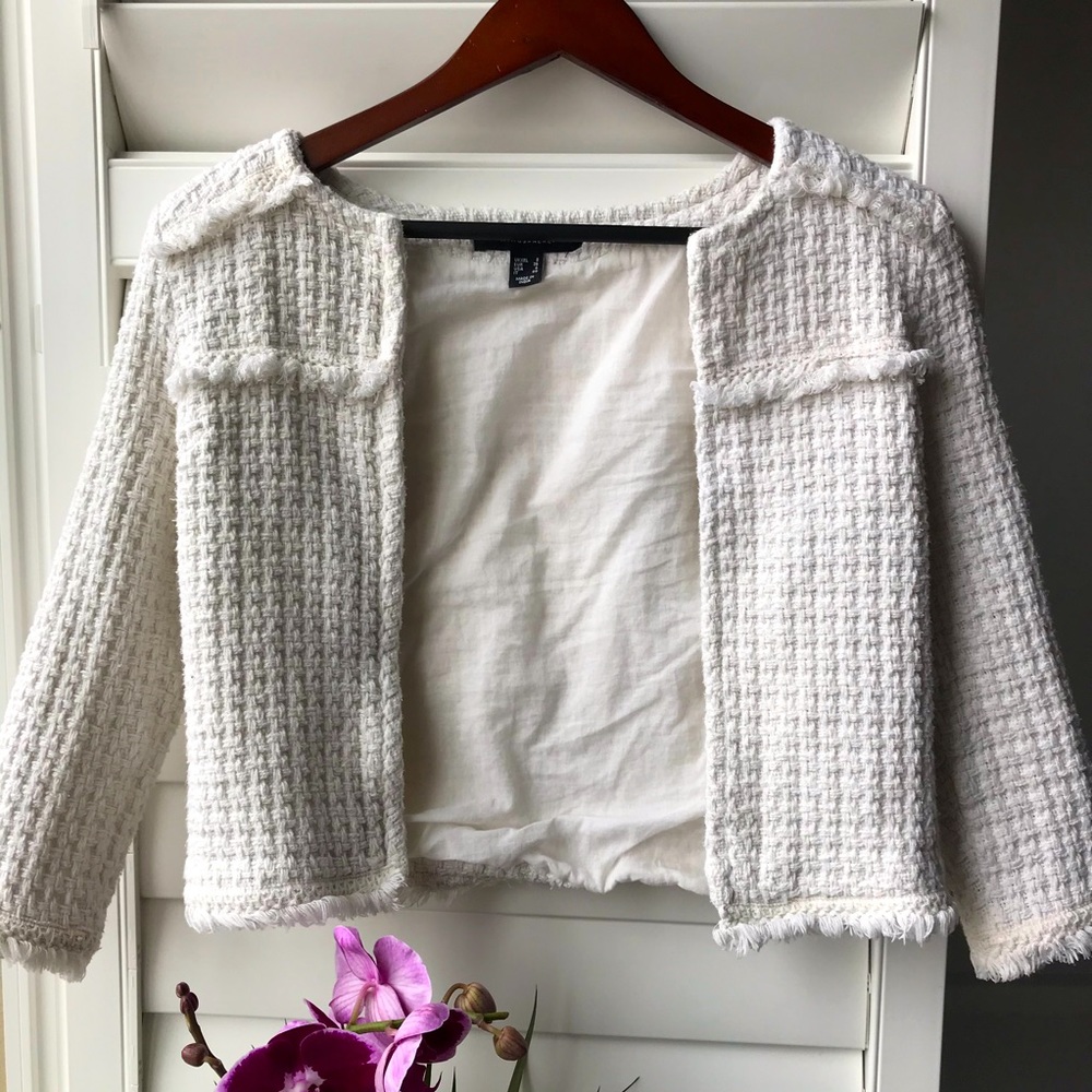 PRIMARK WHITE BOUCLE KNIT JACKET